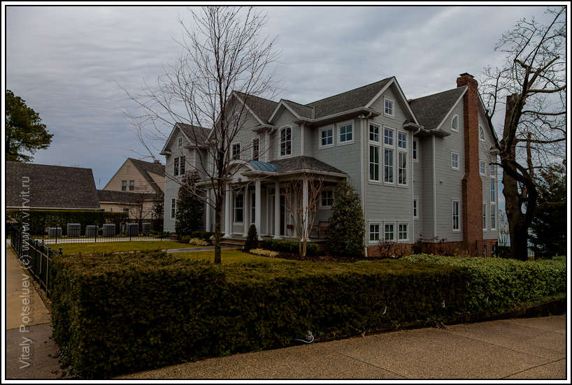 обычный американский дом. обычный том дома. пригород в штате колорадо. обычный том дома. обычный том дома.